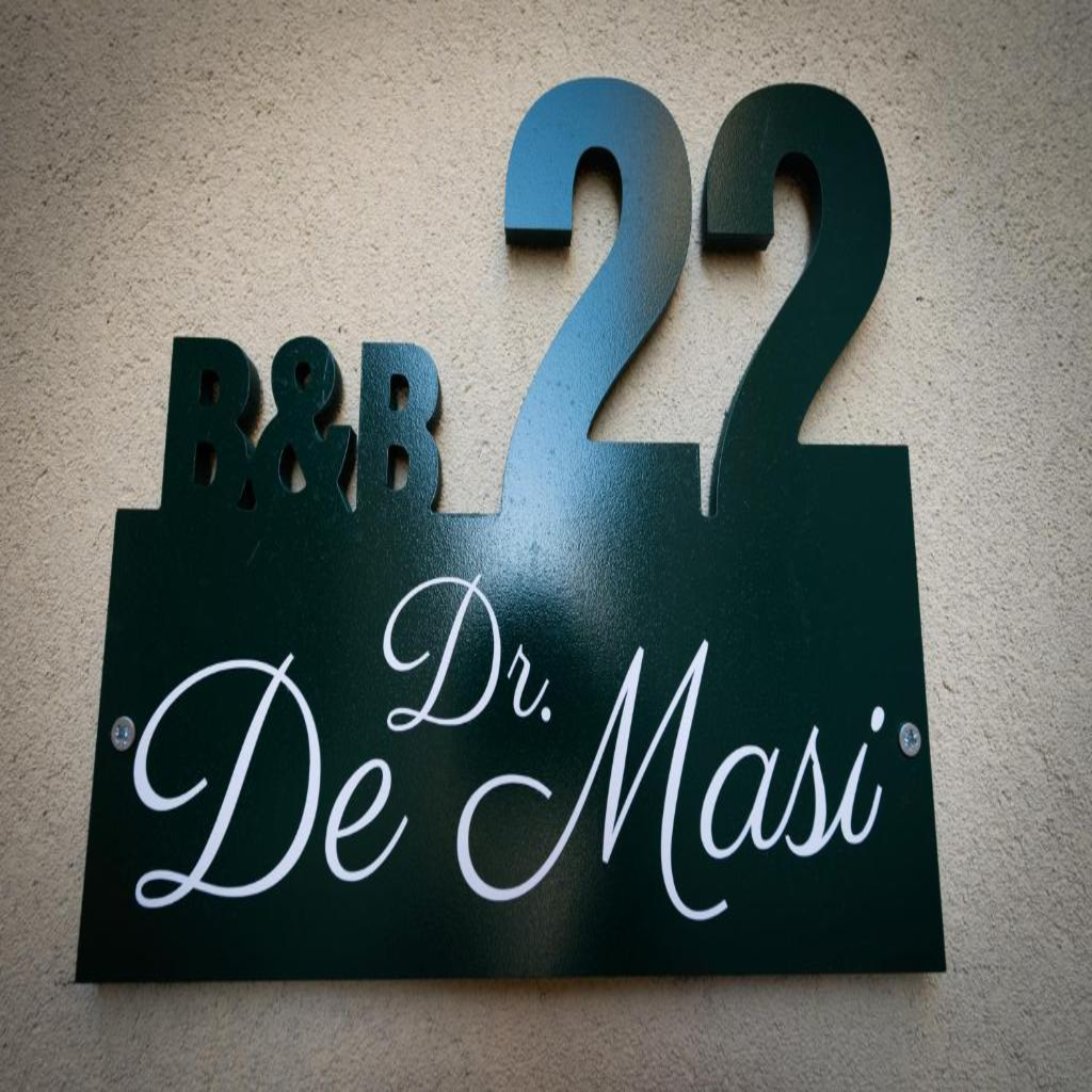 Dr. De Masi logo